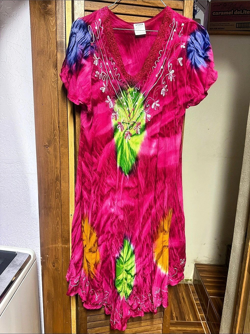 ASHA Floral Embroidered Mini Dress in Pink & Green